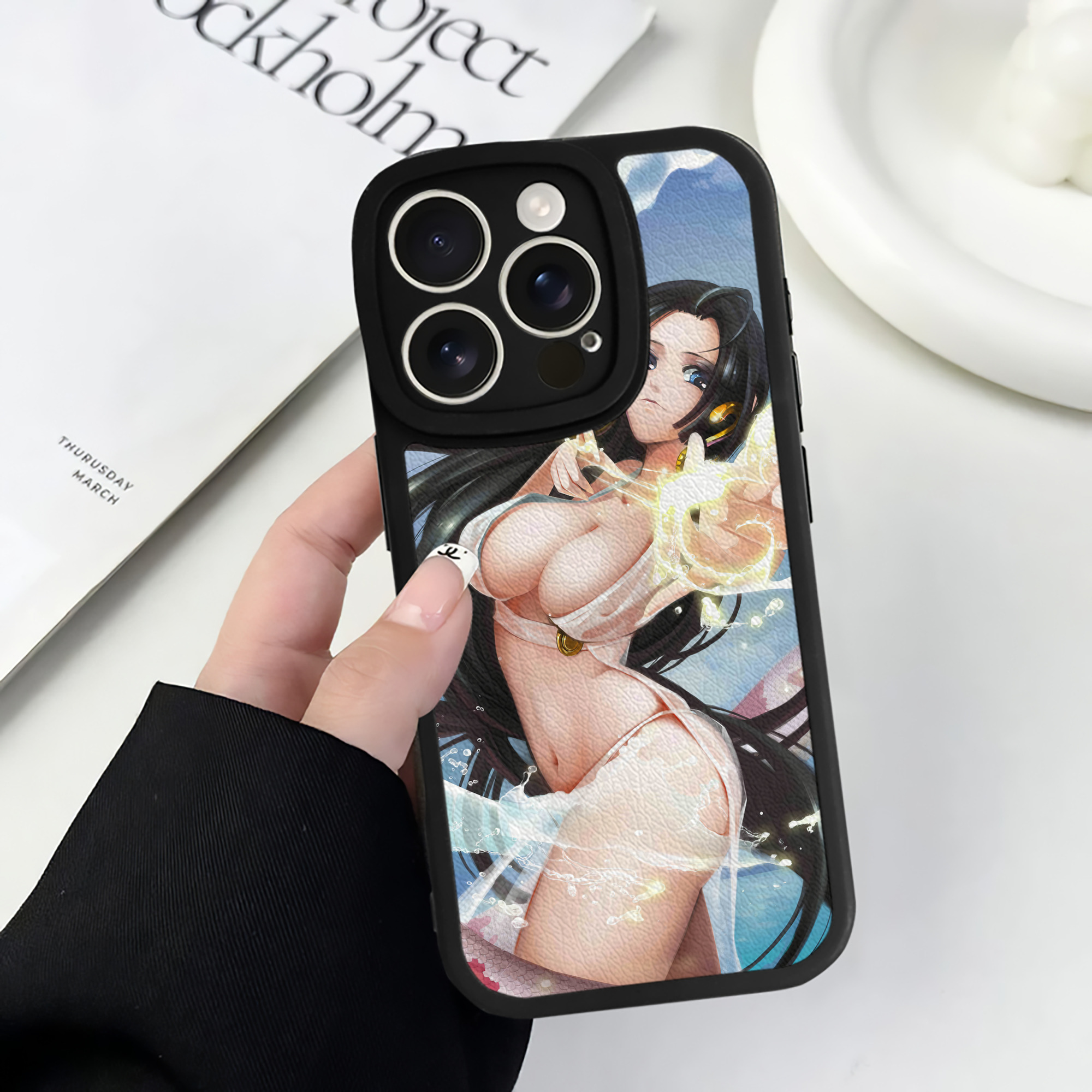 （画像用） ワンピース ONE PIECE 【iPhone 16シリーズ対応】シリコンスマホケース（レザー調） 材質：シリコン